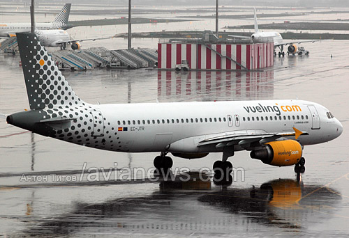 Ñàìîëåò Airbus A320 Vueling Airlines